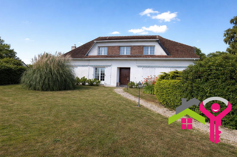 Maison - 250 m² - 7 pièces