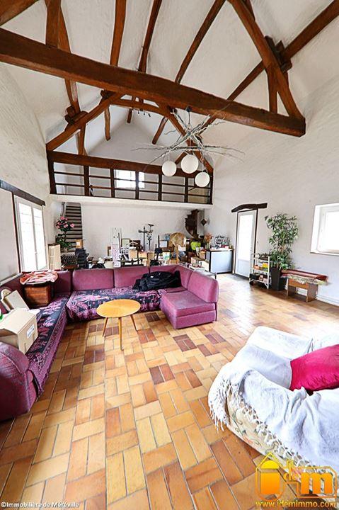 Propriété - 280 m² - 11 pièces