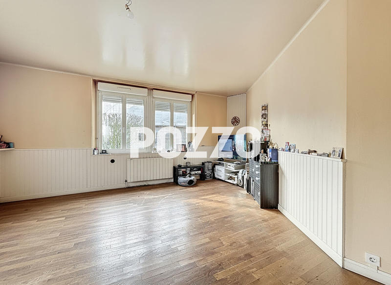 Appartement - 102 m² - 5 pièces