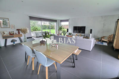 Maison contemporaine - 186 m² - 6 pièces