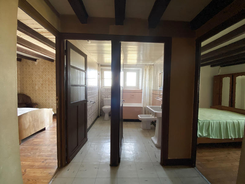 Maison - 212 m² - 7 pièces