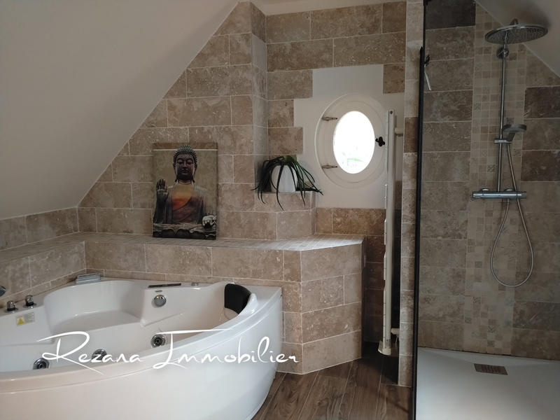 Maison contemporaine - 188 m² - 7 pièces