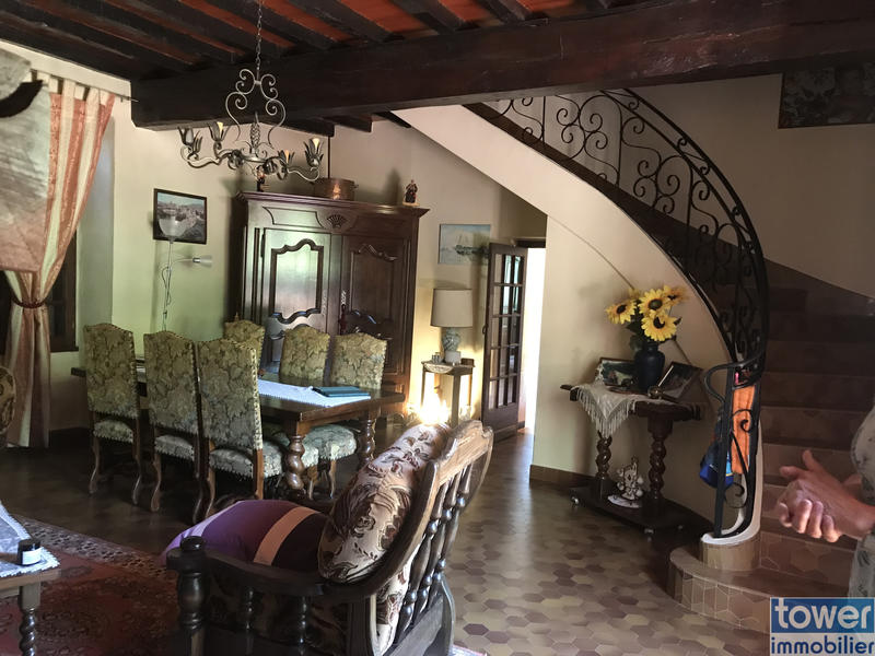 Maison - 170 m² - 7 pièces