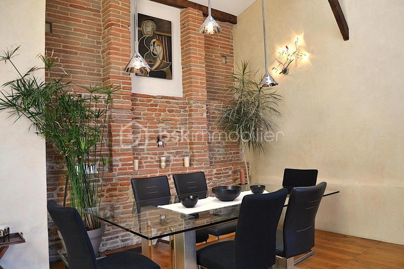 Demeure - 295 m² - 7 pièces