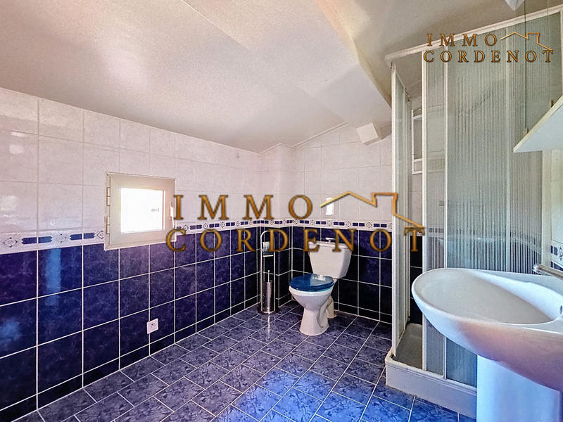 Villa - 184 m² - 6 pièces