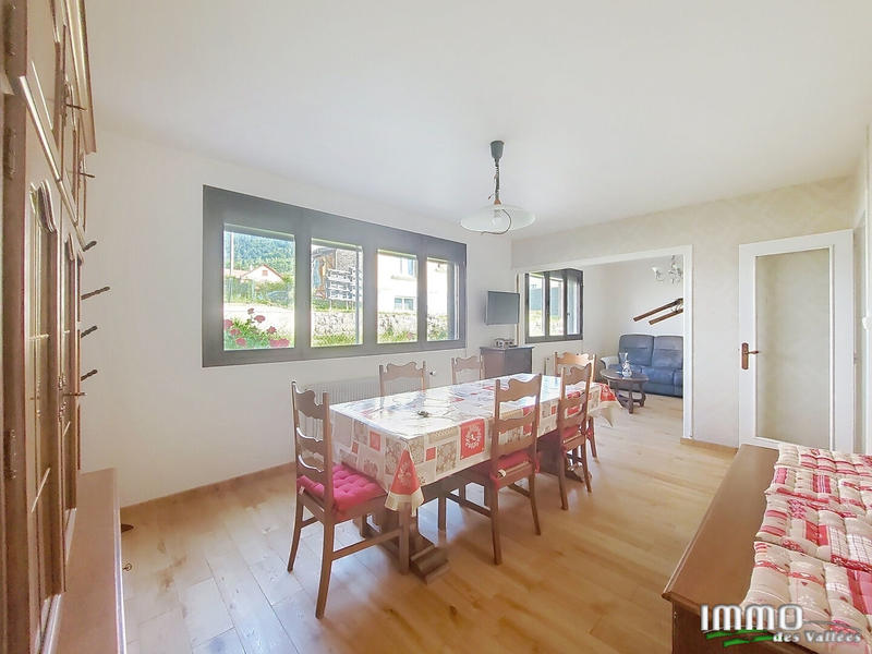 Maison - 82 m² - 5 pièces