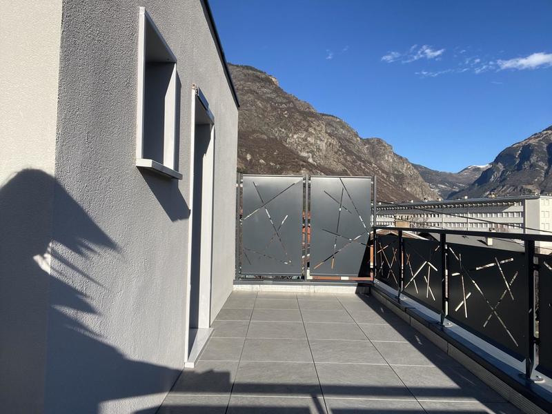 Maison contemporaine - 111 m² - 5 pièces