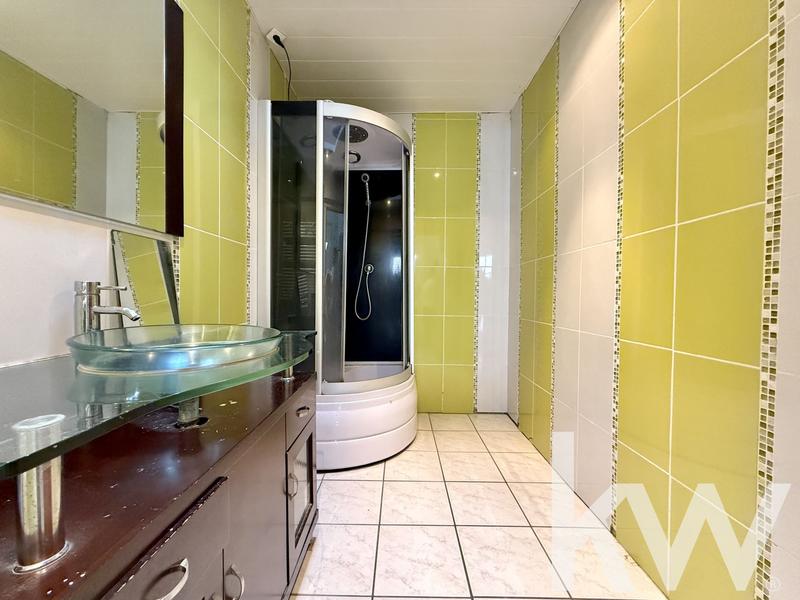 Maison - 130 m² - 4 pièces