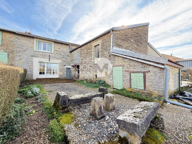 Maison en pierre - 144 m² - 5 pièces