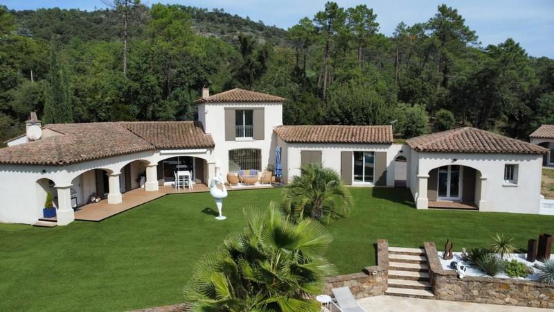 Villa - 187 m² - 5 pièces