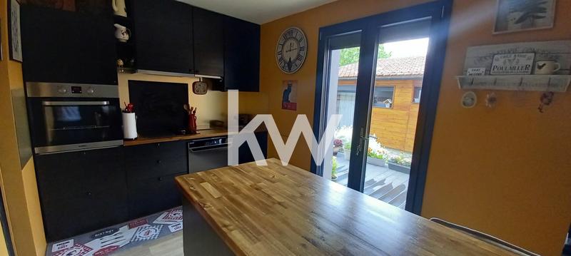 Maison - 121 m² - 5 pièces