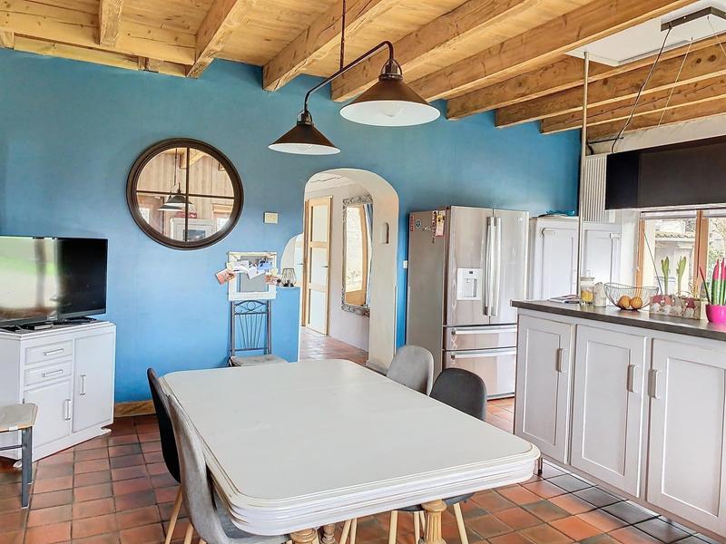 Maison - 220 m² - 5 pièces