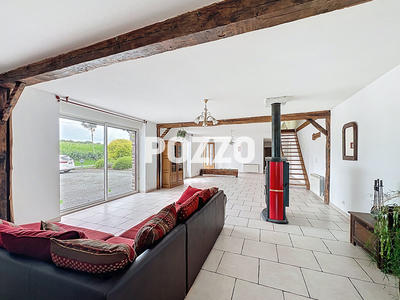 Maison - 255 m² - 7 pièces