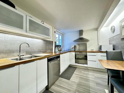 Appartement - 100 m² - 5 pièces