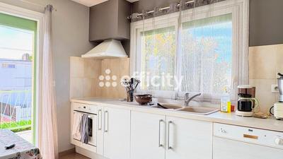 Pavillon - 136 m² - 6 pièces