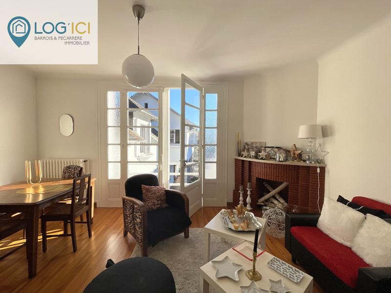 Maison - 338 m² - 13 pièces