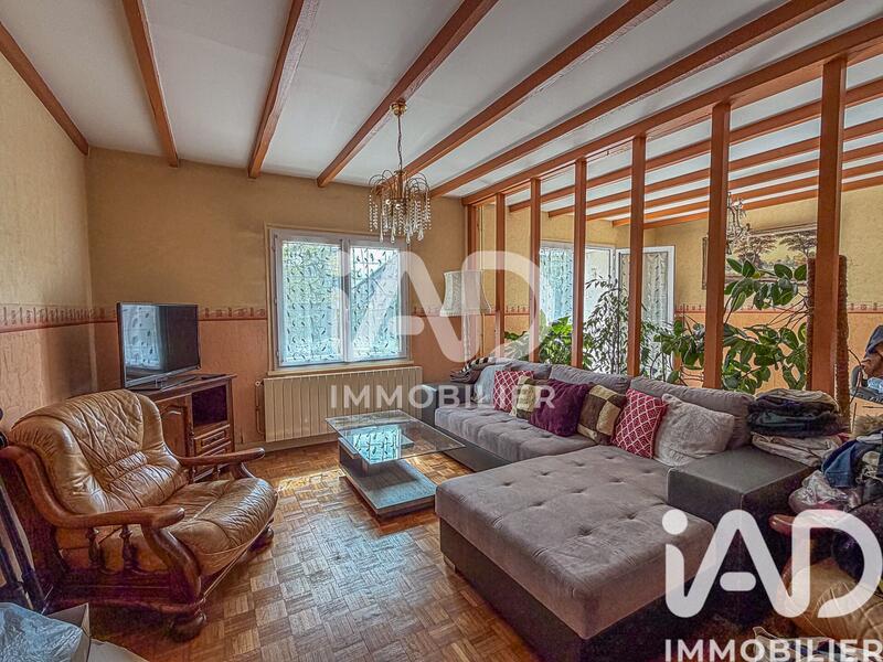 Maison - 197 m² - 7 pièces