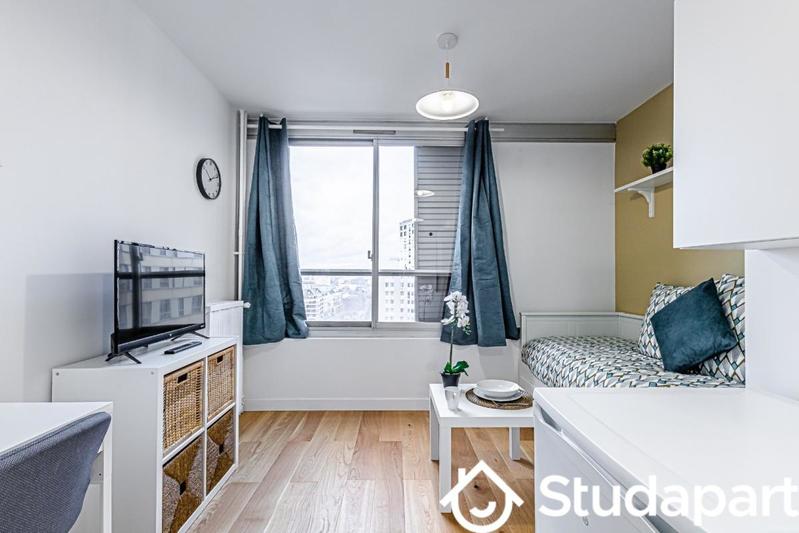 Chambre - 9 m² - 1 pièce