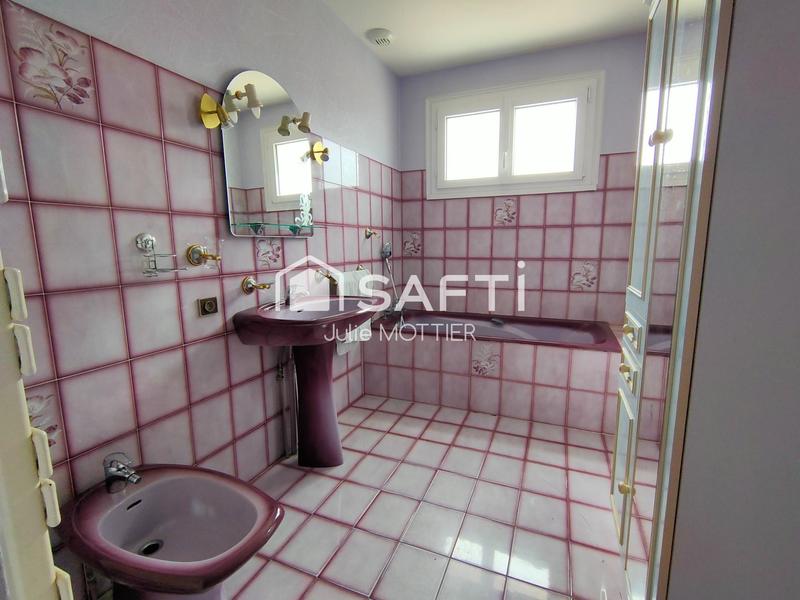 Maison - 90 m² - 5 pièces