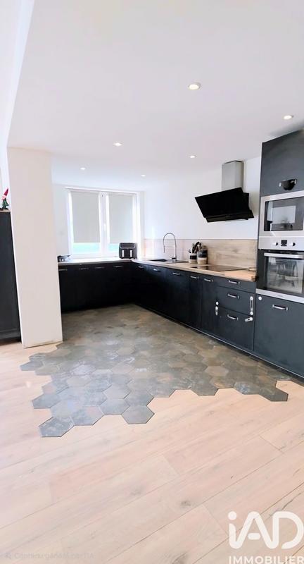 Maison - 168 m² - 7 pièces