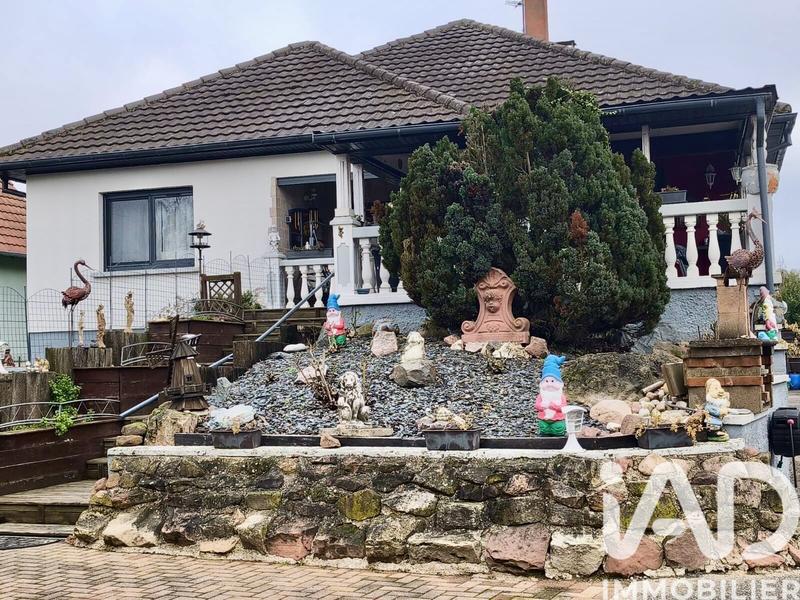 Maison - 350 m² - 12 pièces