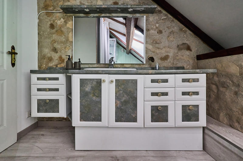 Maison - 211 m² - 7 pièces