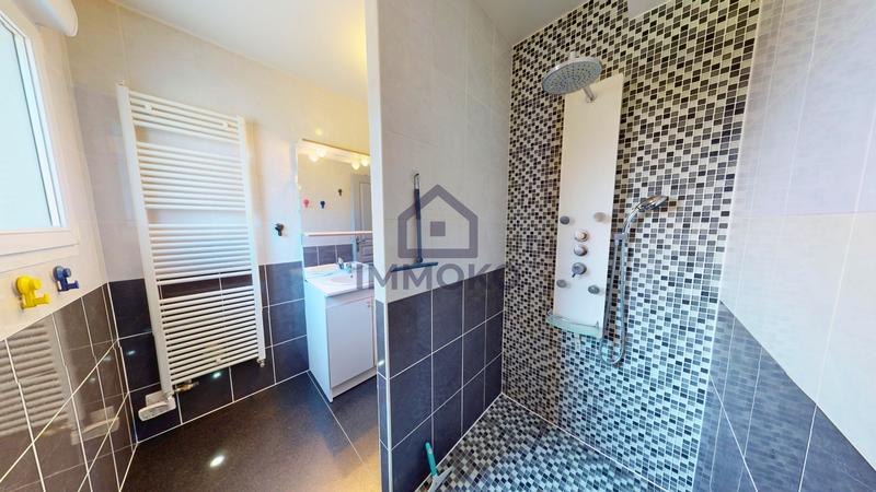 Maison - 150 m² - 7 pièces