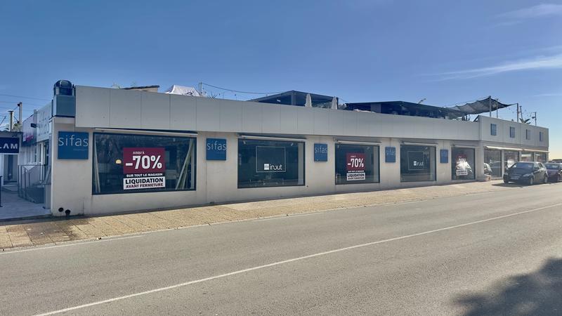 Local commercial - 670 m²
