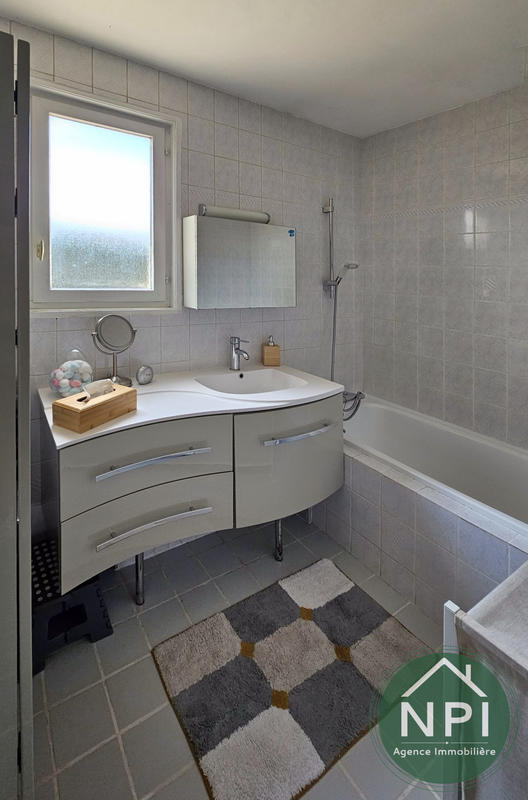 Maison - 114 m² - 6 pièces