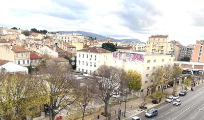 Appartement - 72 m² - 3 pièces