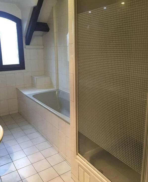 Appartement - 60 m² - 2 pièces