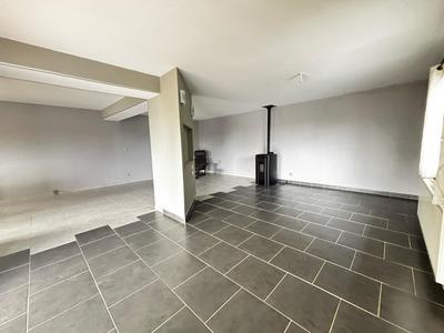 Maison - 207 m² - 9 pièces