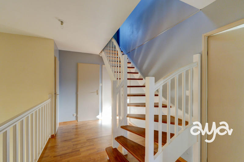 Maison - 177 m² - 6 pièces