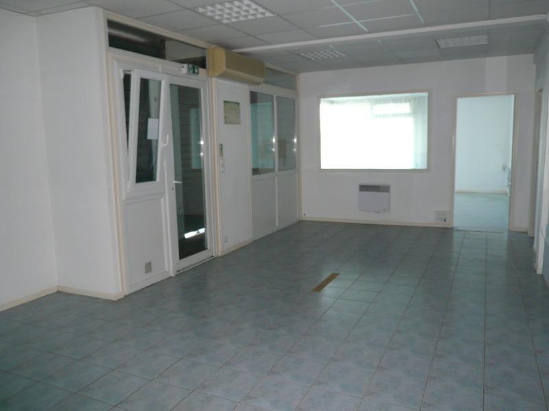 Local commercial - 366 m² - 8 pièces