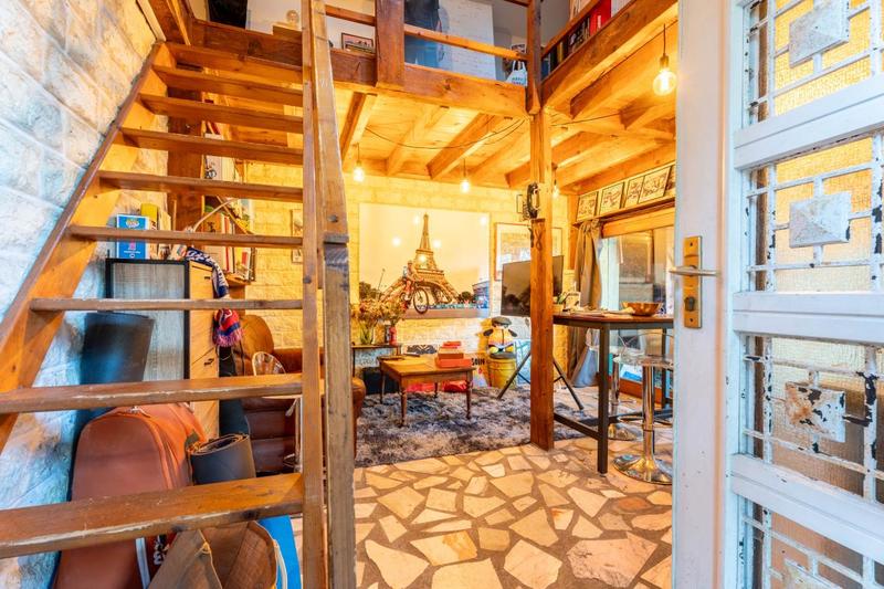 Maison - 240 m² - 7 pièces