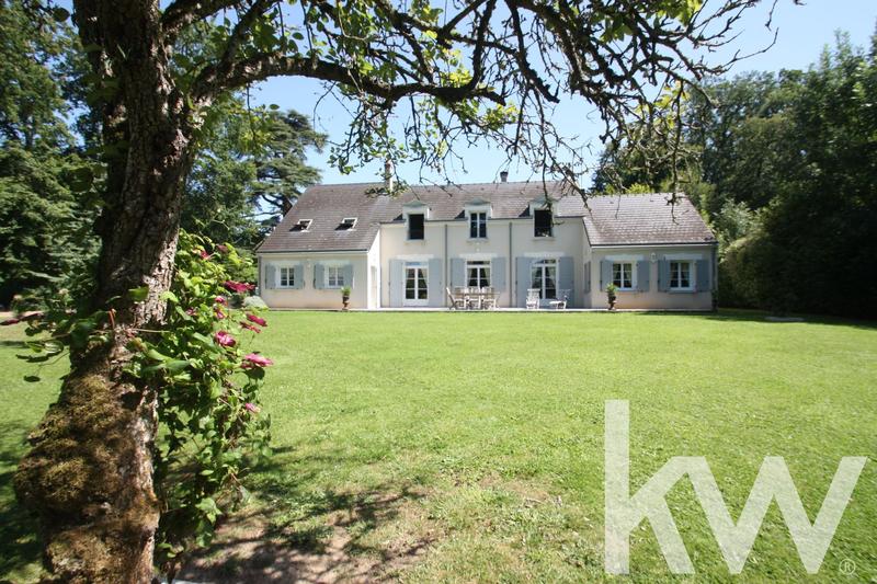 Maison - 219 m² - 7 pièces