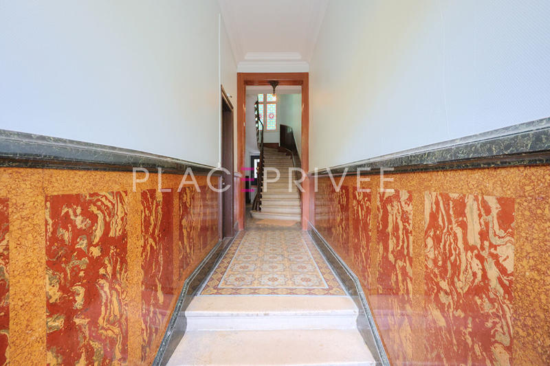 Appartement - 151 m² - 7 pièces