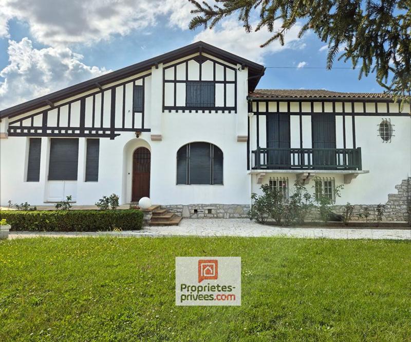 Maison - 179 m² - 8 pièces