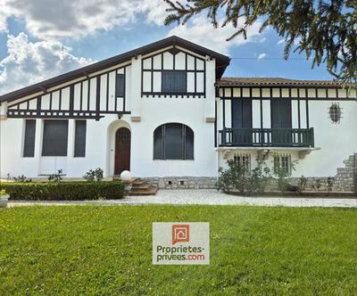 Maison - 179 m² - 8 pièces