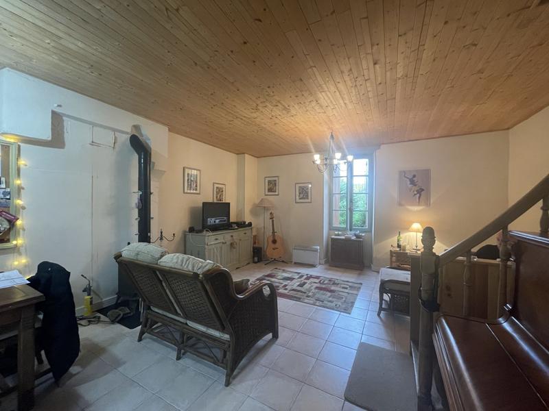 Maison traditionnelle - 71 m² - 3 pièces