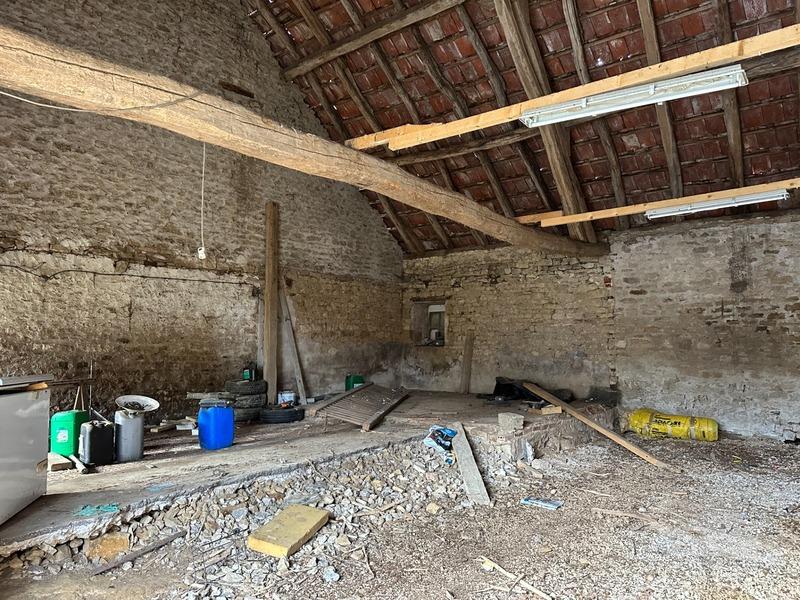 Terrain constructible - 1 717 m²