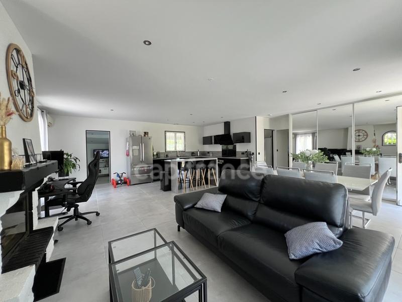 Maison - 125 m² - 5 pièces