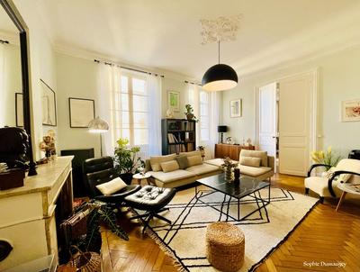 Appartement bourgeois - 147 m² - 5 pièces