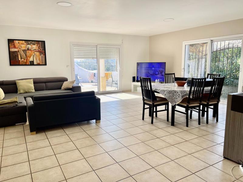 Maison - 140 m² - 6 pièces