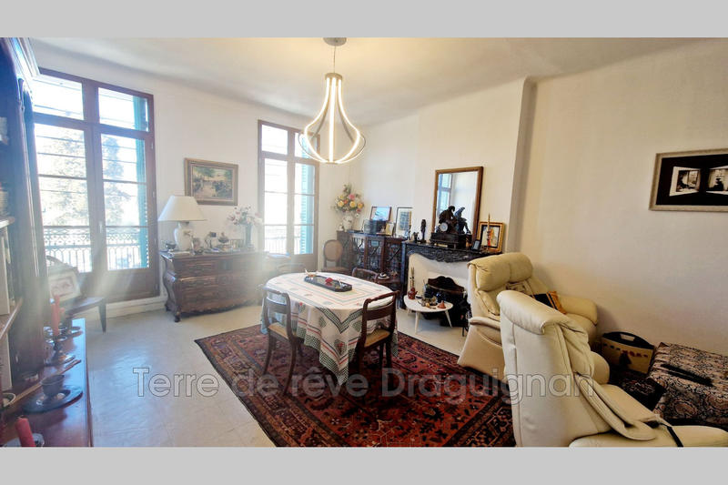 Appartement - 93 m² - 3 pièces