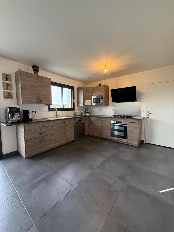 Maison - 103 m² - 5 pièces