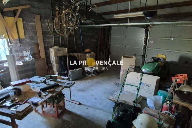 Villa - 184 m² - 6 pièces