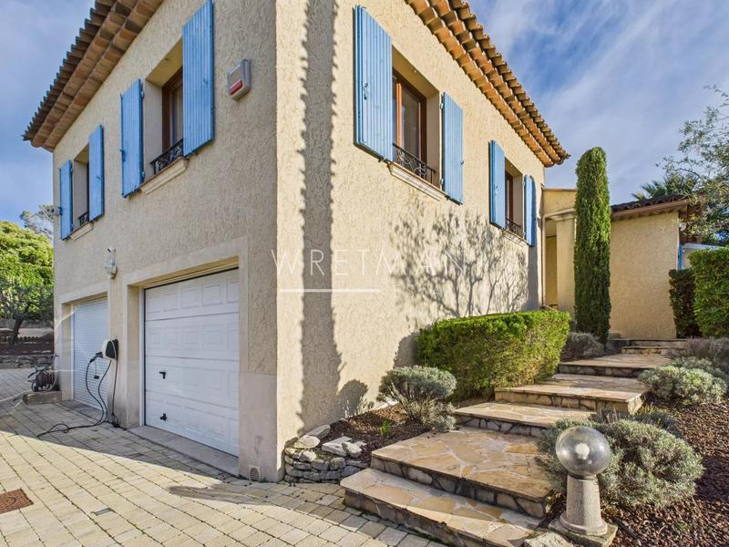 Maison - 156 m² - 7 pièces