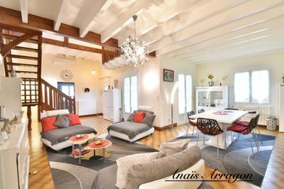 Maison de ville - 310 m² - 7 pièces