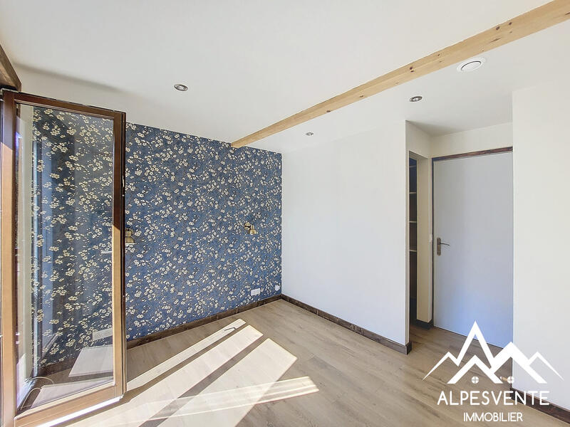 Appartement - 83 m² - 4 pièces